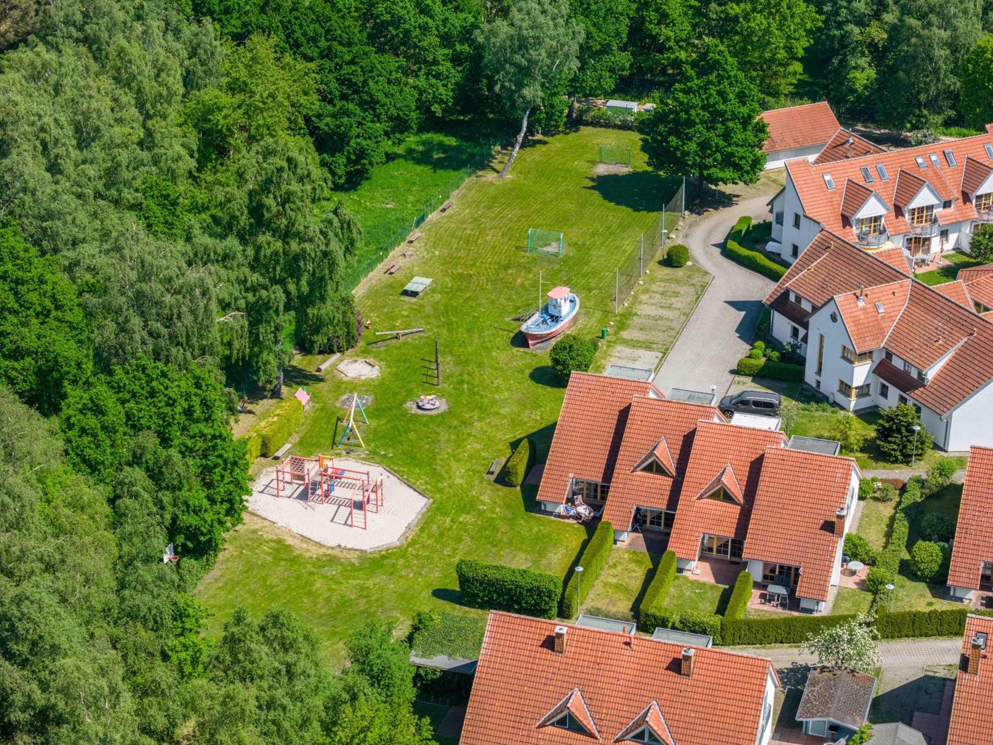 Ferienpark Freesenbruch Wohnung 4 2 - Ostseeperle 青斯特 外观 照片